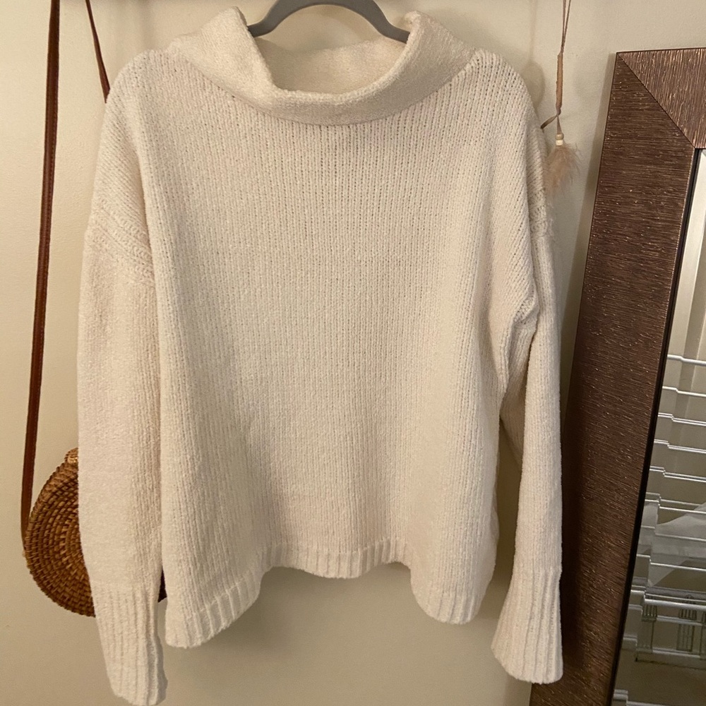 Oversized Comfy White sweater